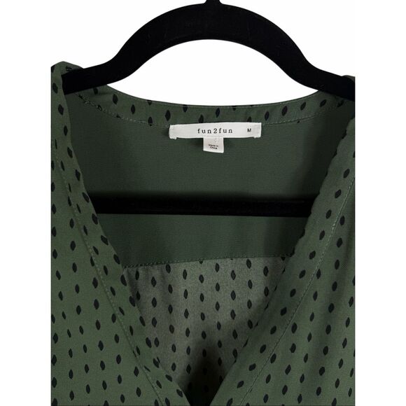 Fun2fun green with black dots blouse- size m - Picture 2 of 5